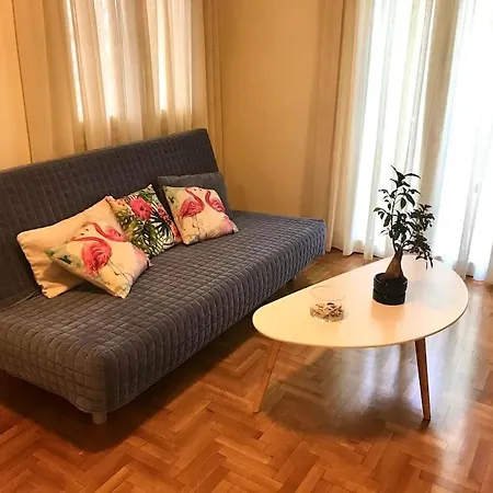 Cozy Flat In Athens City Centre - 30 Secs Walking Ampelokipoi Metro Station Exterior photo