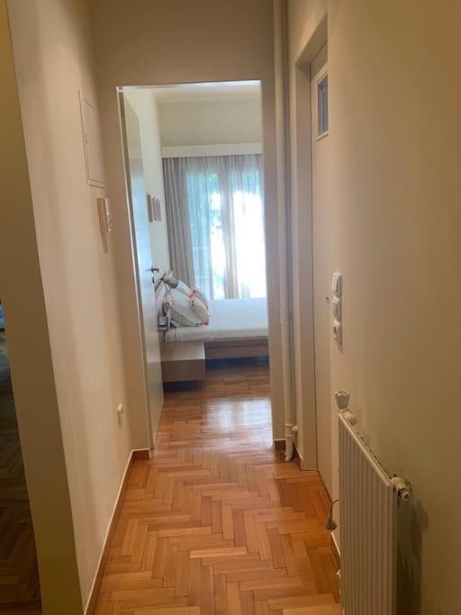 Cozy Flat In Centre - 30 Secs Walking Ampelokipoi Metro Station Athens