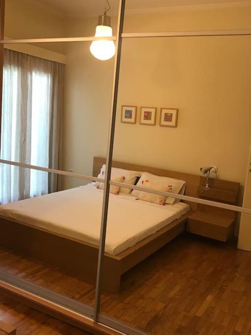 Cozy Flat In Centre - 30 Secs Walking Ampelokipoi Metro Station
